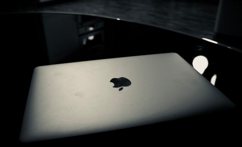 apple-mac-book