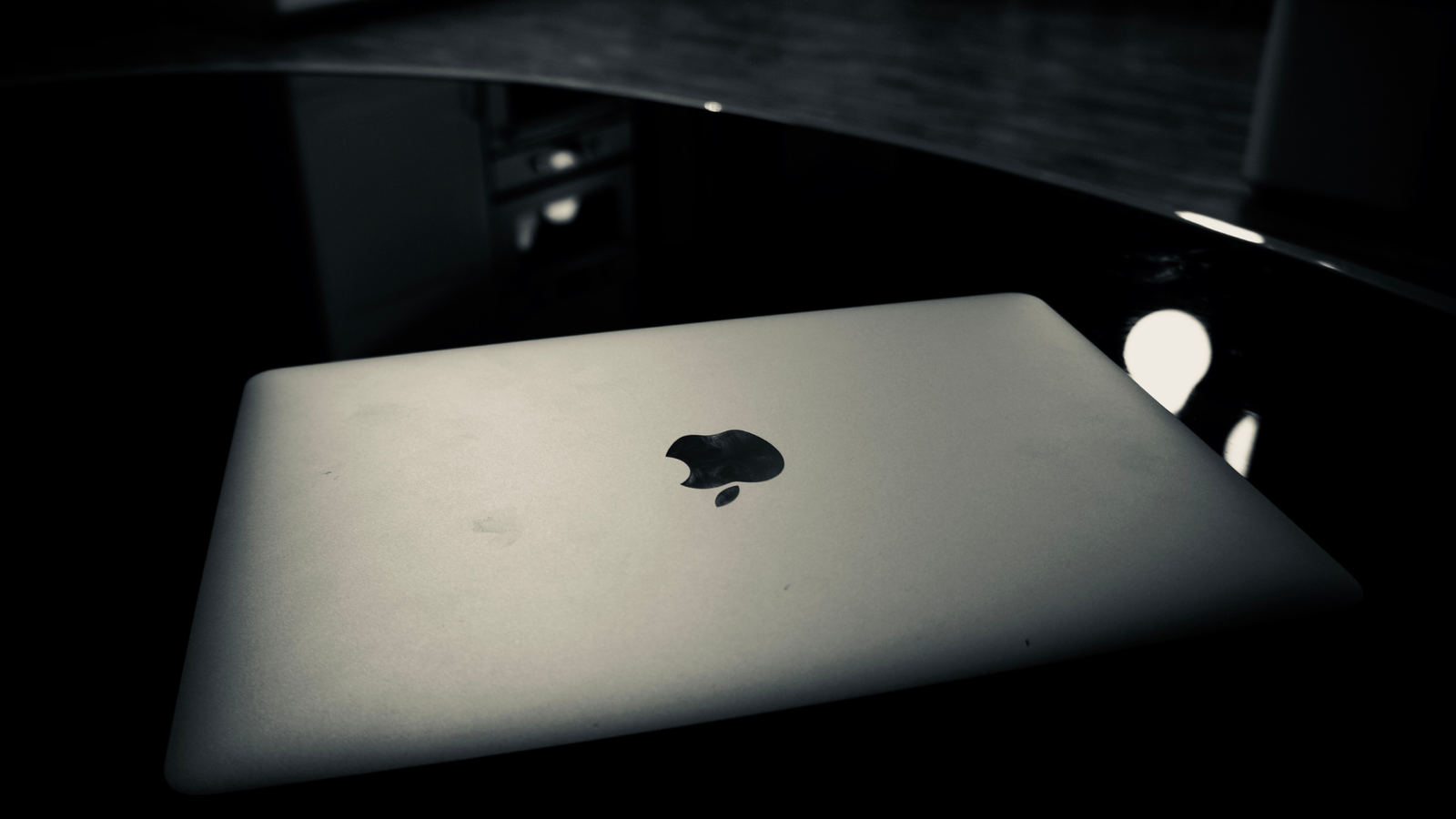 $599 MacBook CONFIRMED?! Apple’s Secret Weapon to CRUSH Windows Laptops Leaked!
